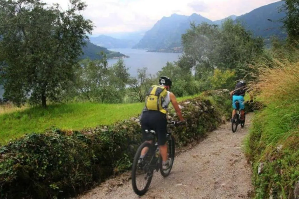 Lake House Valeriana Pilzone 0*,  إيطاليا